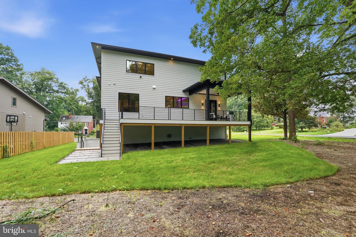 6913 Berkeley St Property Photo 62