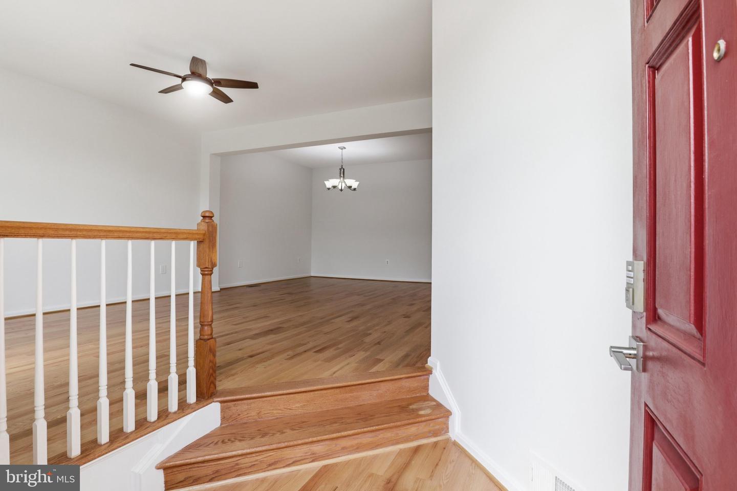 7348 Bloomington Ct Property Photo 5