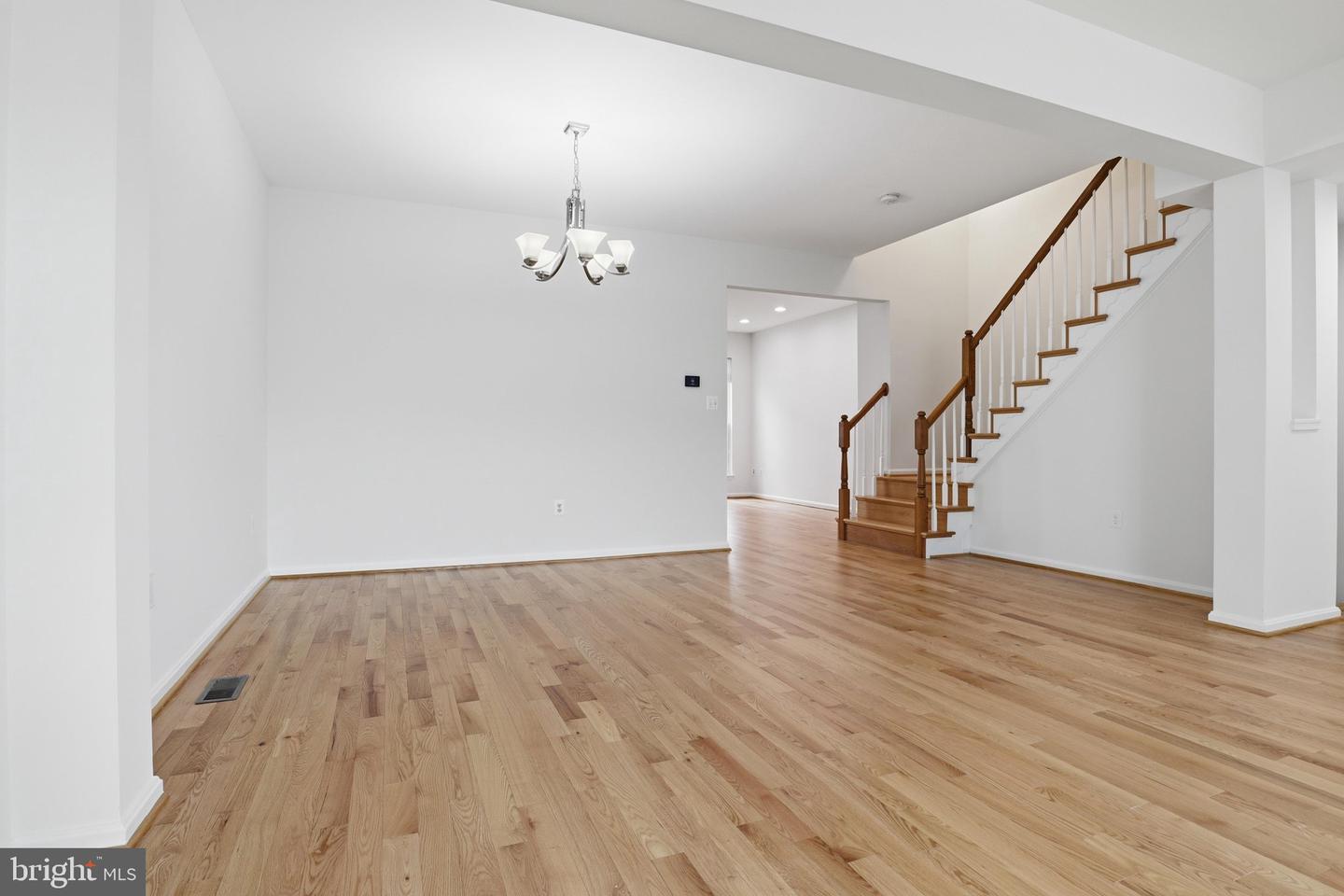 7348 Bloomington Ct Property Photo 19