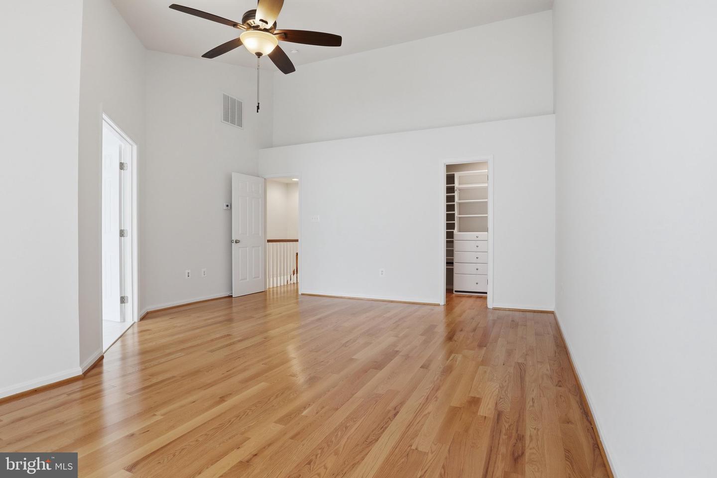 7348 Bloomington Ct Property Photo 30