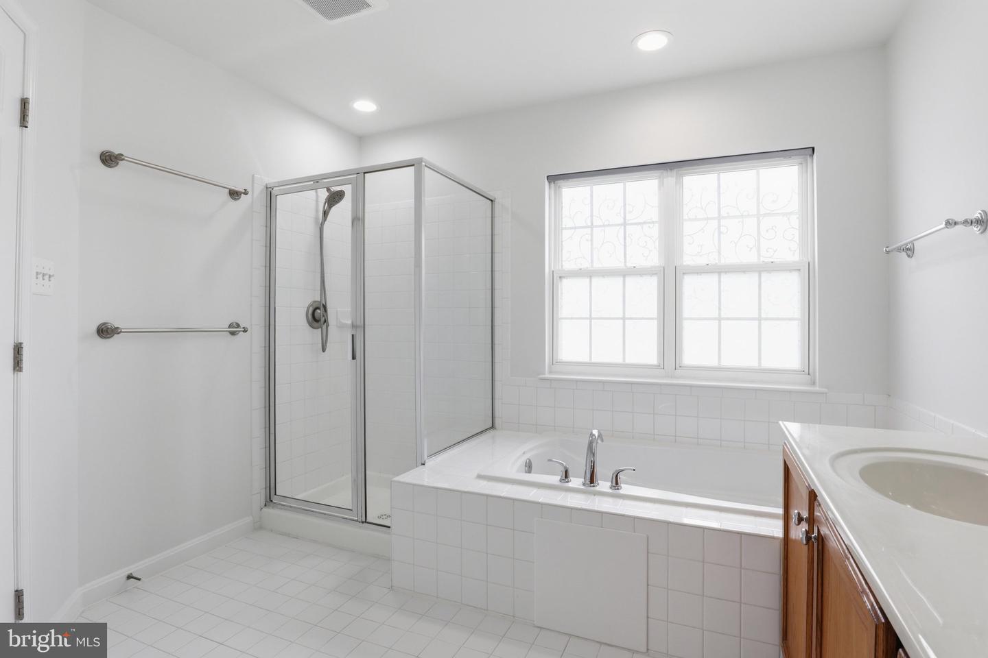 7348 Bloomington Ct Property Photo 34