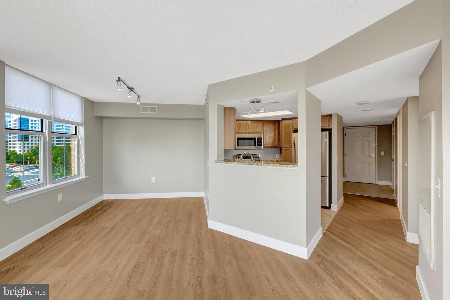 11800 Sunset Hills Rd #621 Property Photo 11