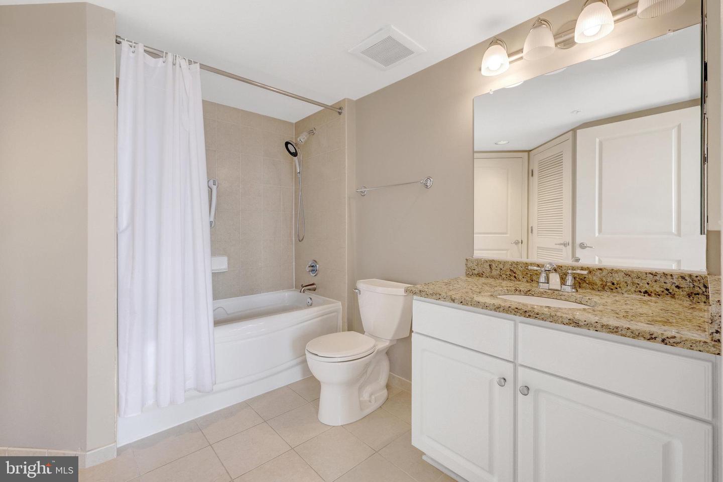 11800 Sunset Hills Rd #621 Property Photo 21