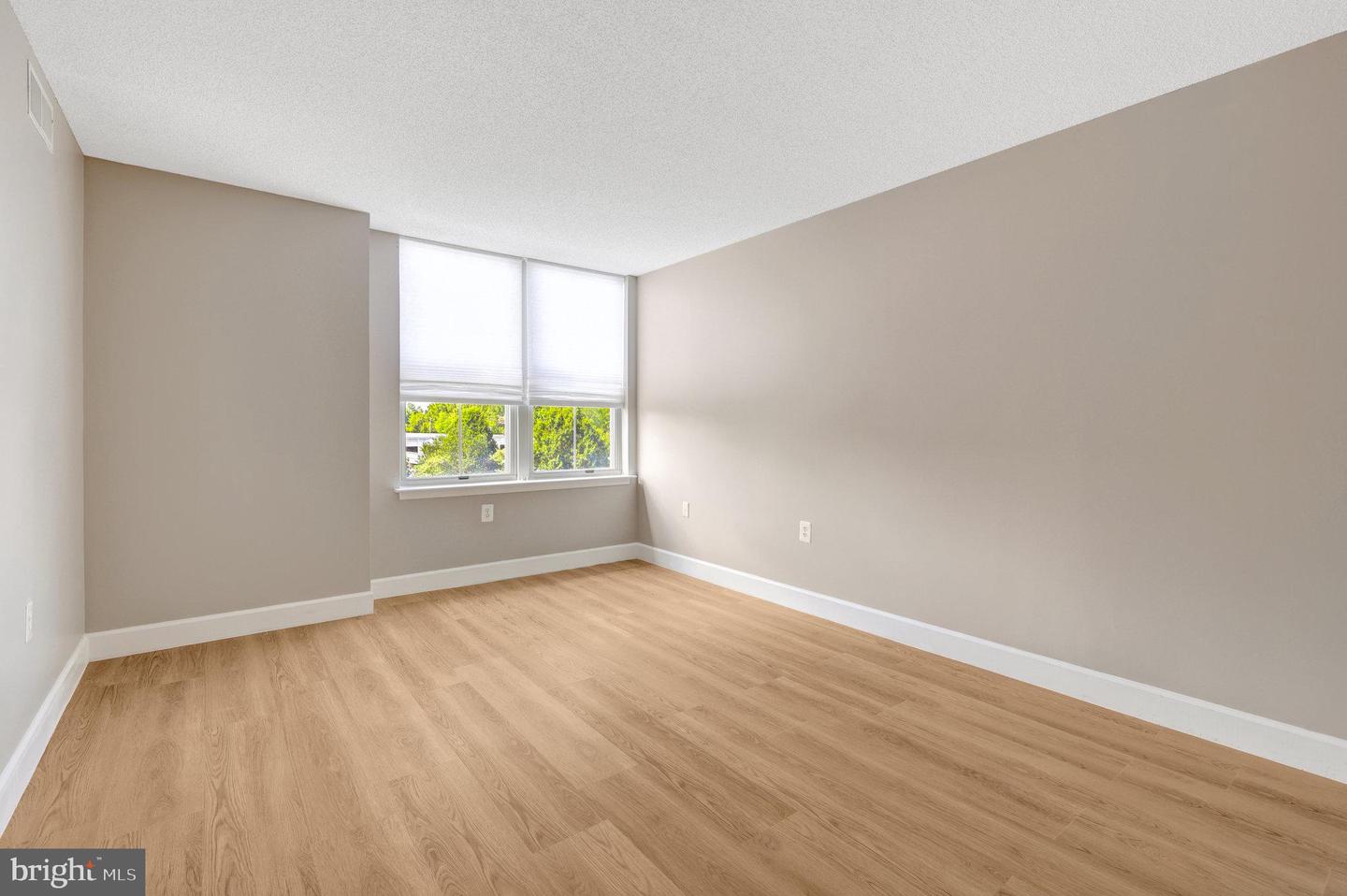 11800 Sunset Hills Rd #621 Property Photo 25