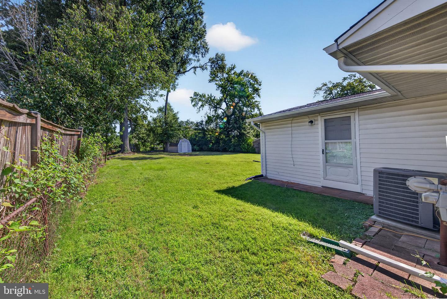 5213 Montgomery St Property Photo 13