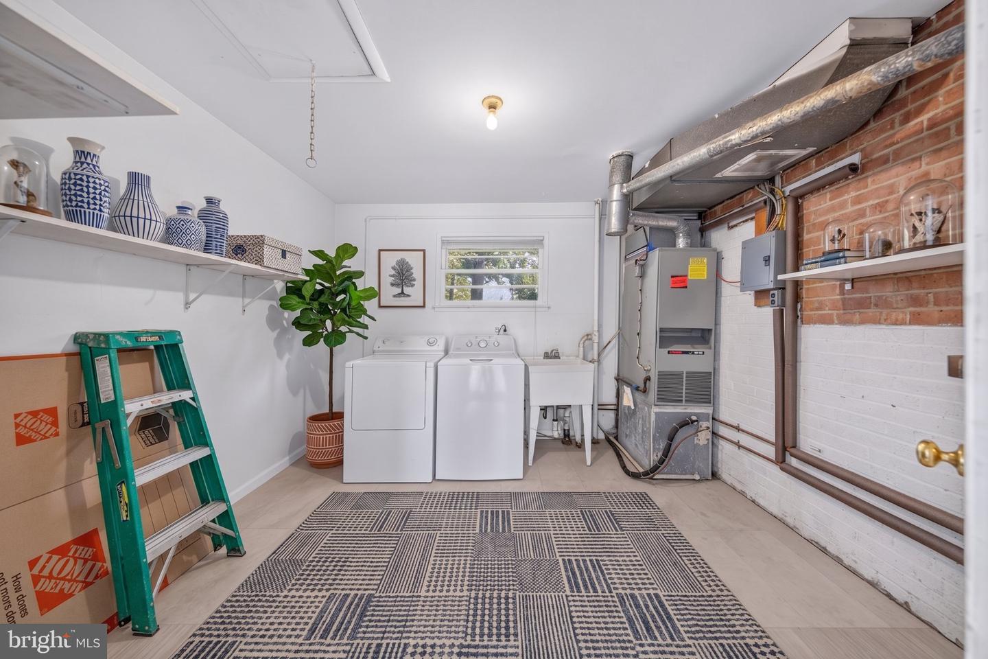 5213 Montgomery St Property Photo 16