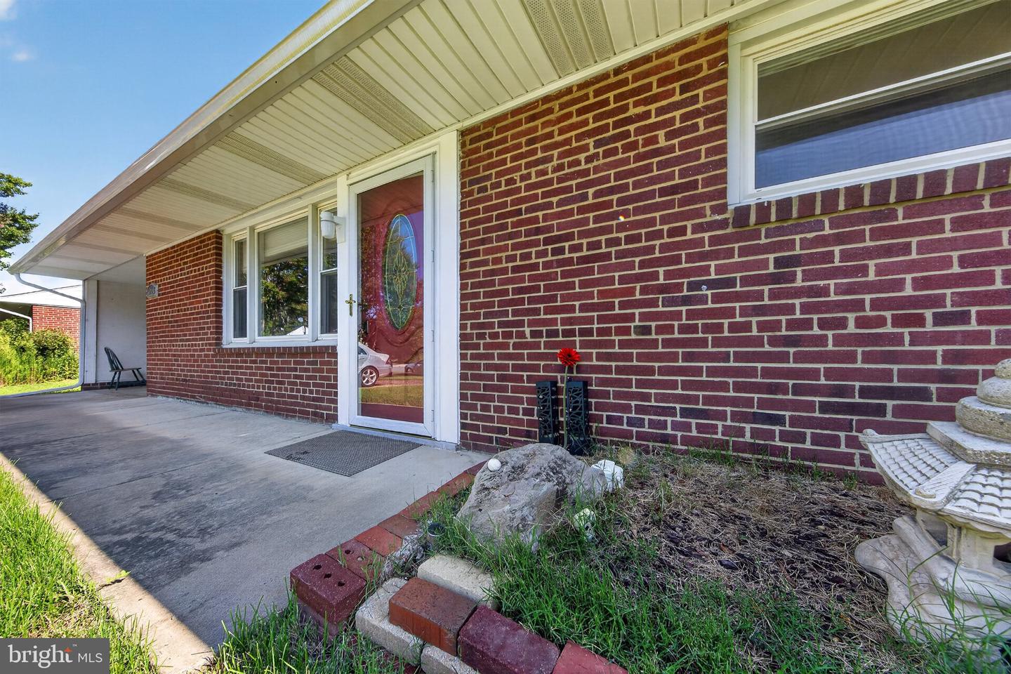 5213 Montgomery St Property Photo 18