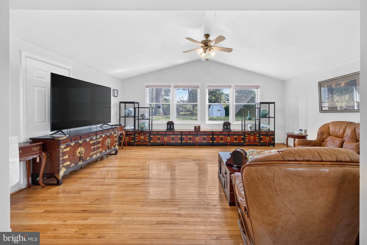 5213 Montgomery St Property Photo 20