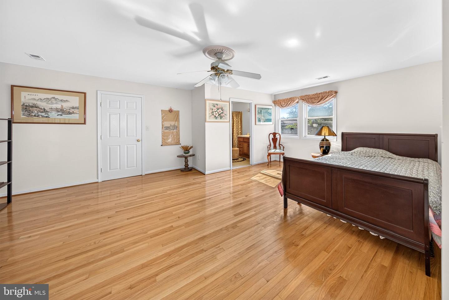 5213 Montgomery St Property Photo 25