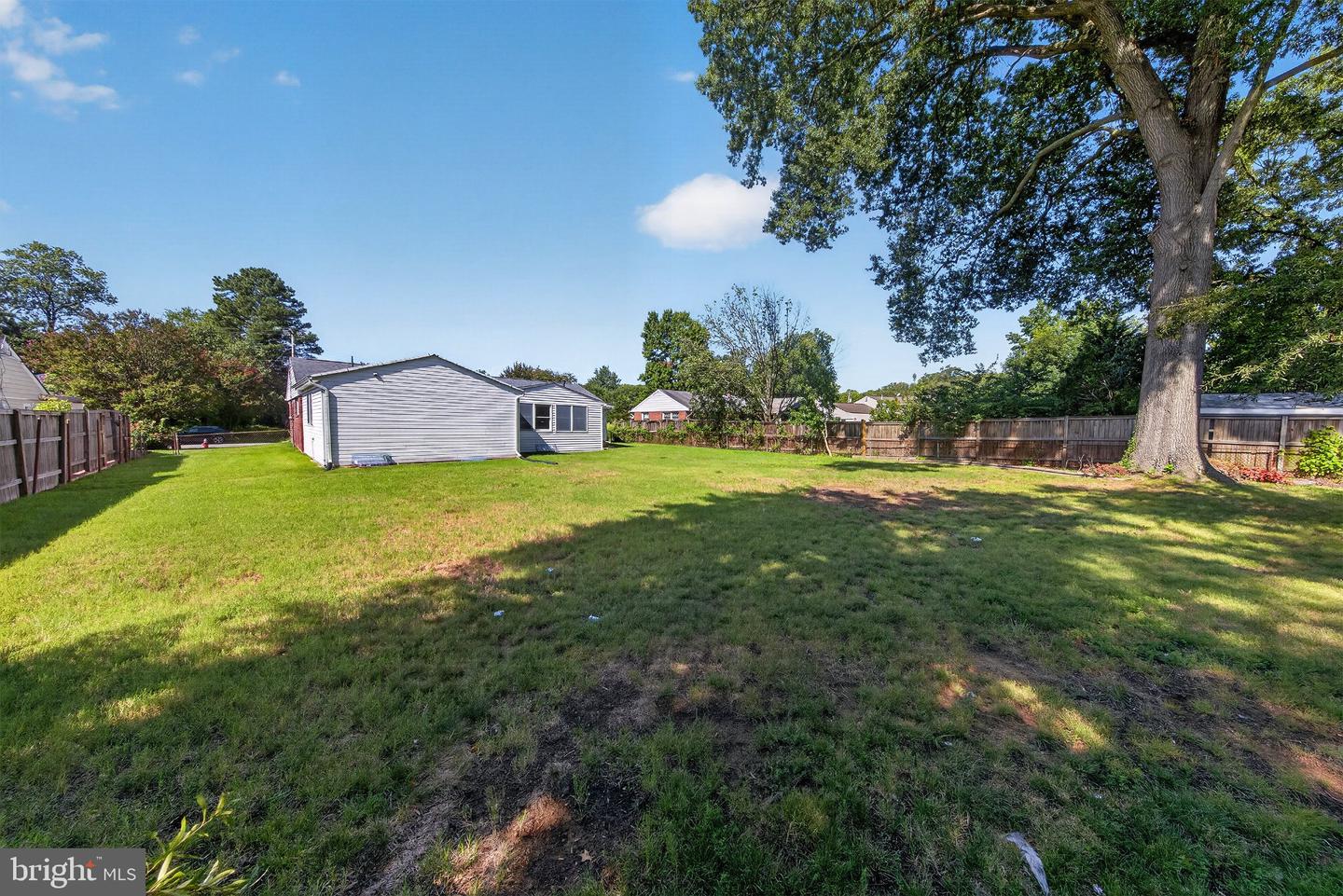 5213 Montgomery St Property Photo 29