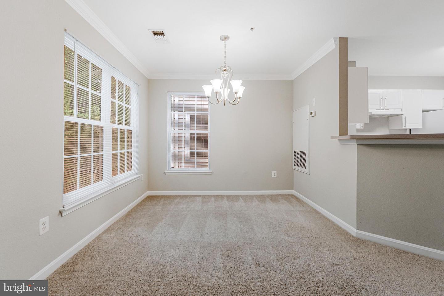 12747 Fair Briar Ln Property Photo 8
