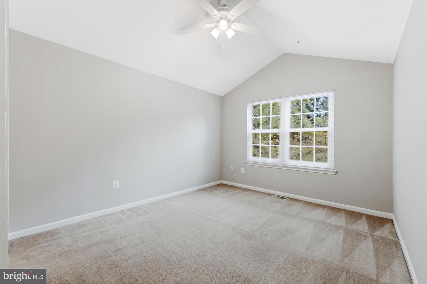 12747 Fair Briar Ln Property Photo 18