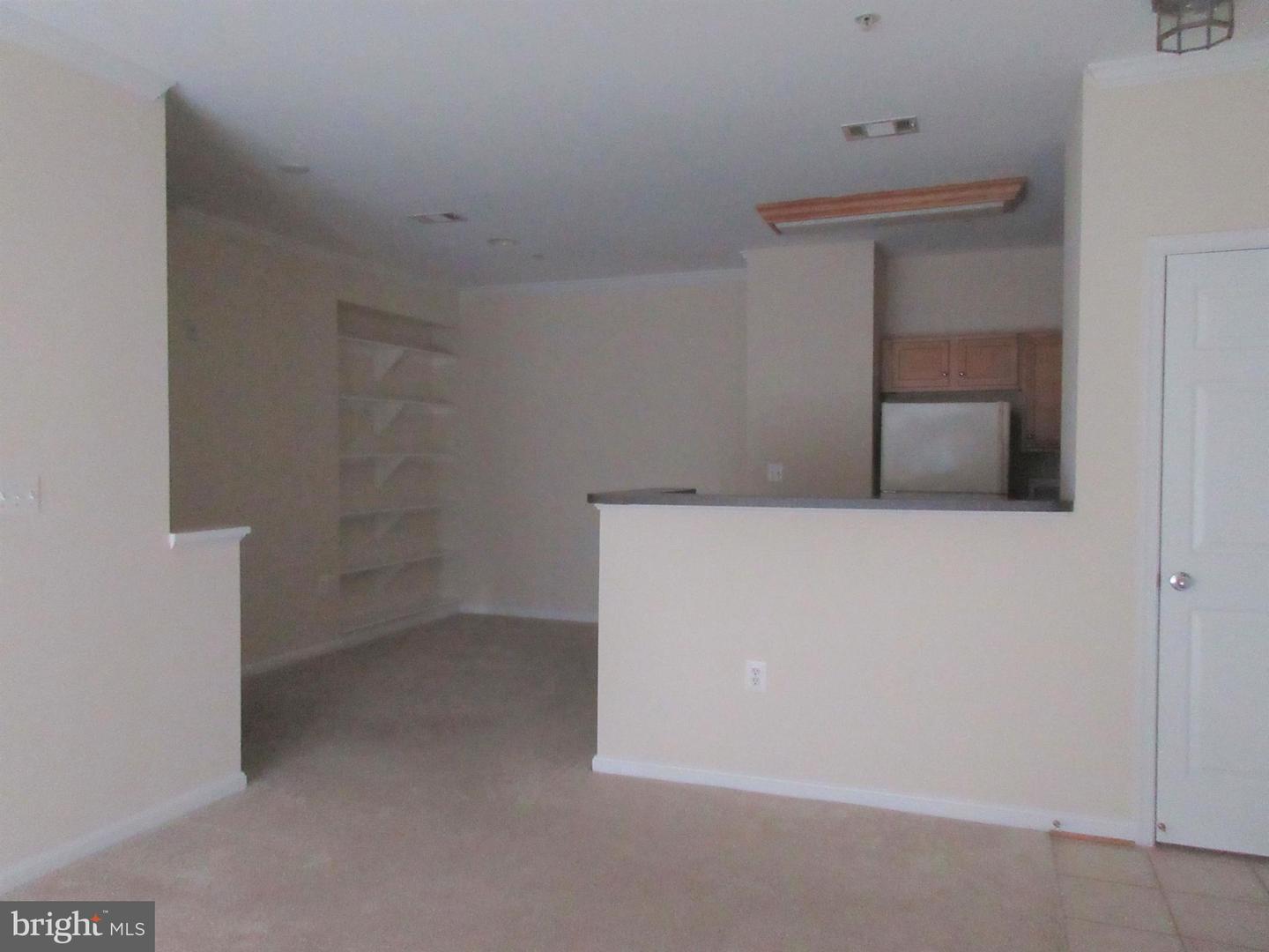 5109-e Travis Edward Way #e Property Photo 14
