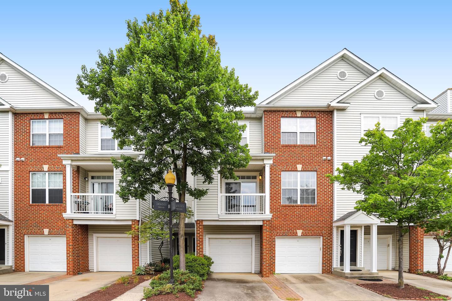 2426 Coopers Branch Ct #2426 Property Photo 1