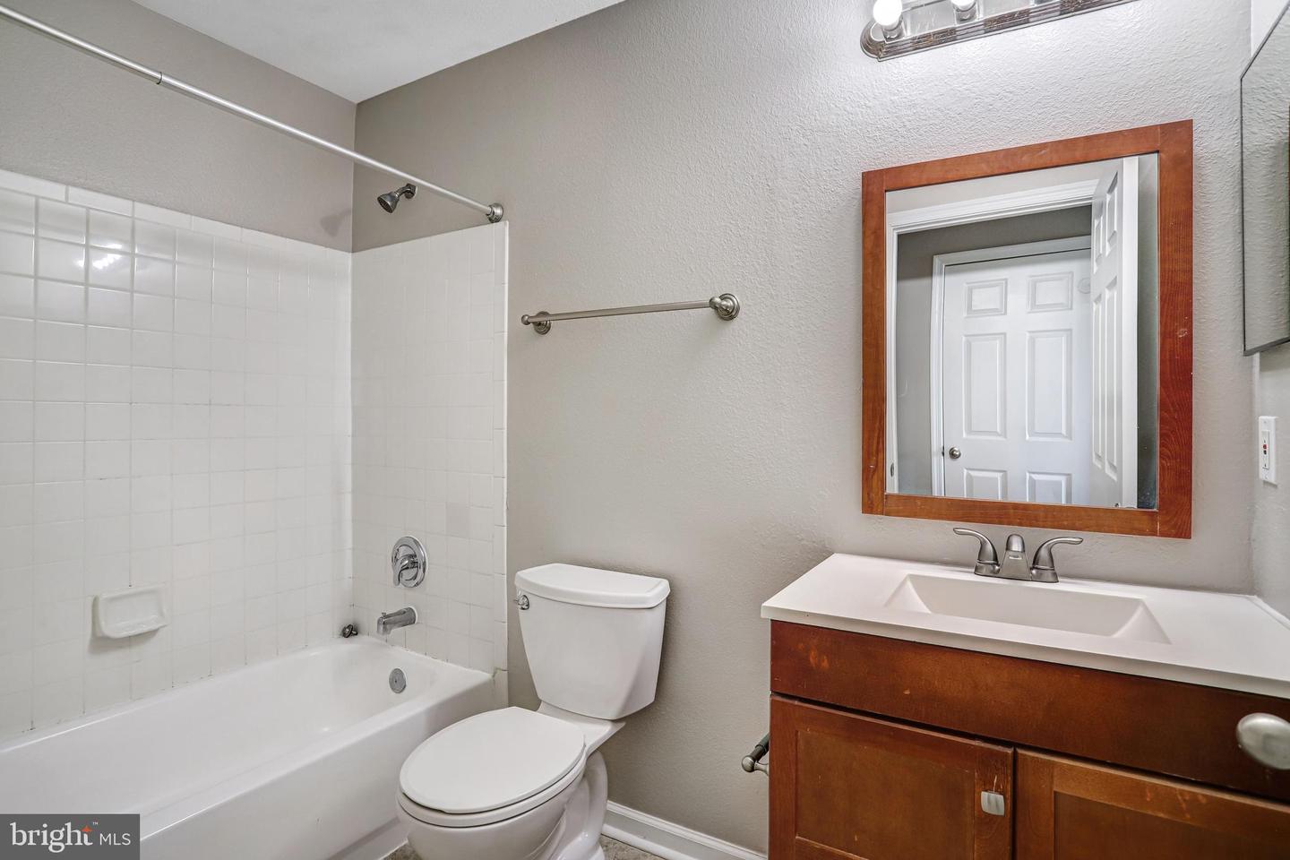 2426 Coopers Branch Ct #2426 Property Photo 27