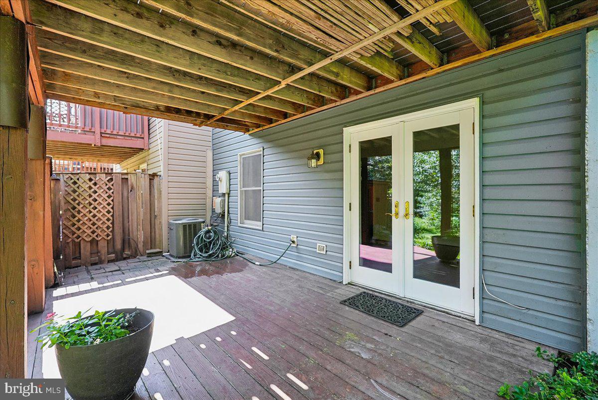 13479 Old Dairy Ct Property Photo 42