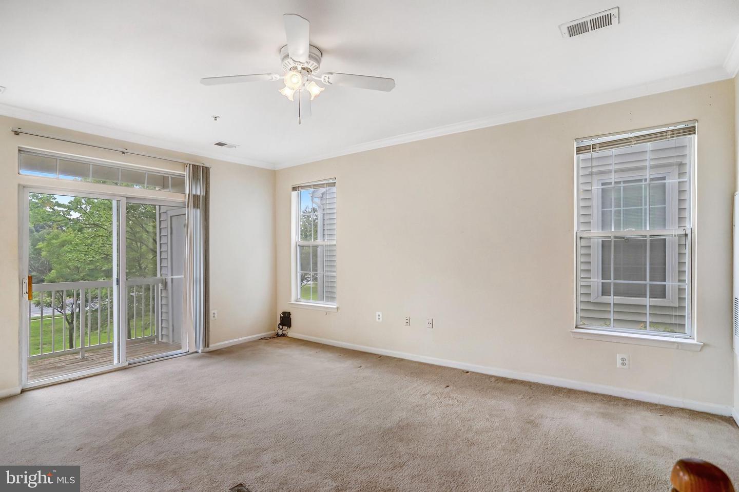 2433 Coopers Branch Ct Property Photo 7