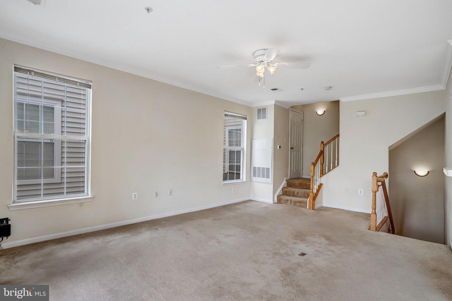 2433 Coopers Branch Ct Property Photo 9