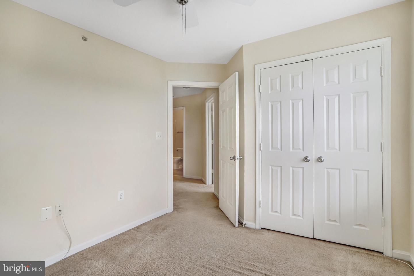 2433 Coopers Branch Ct Property Photo 26