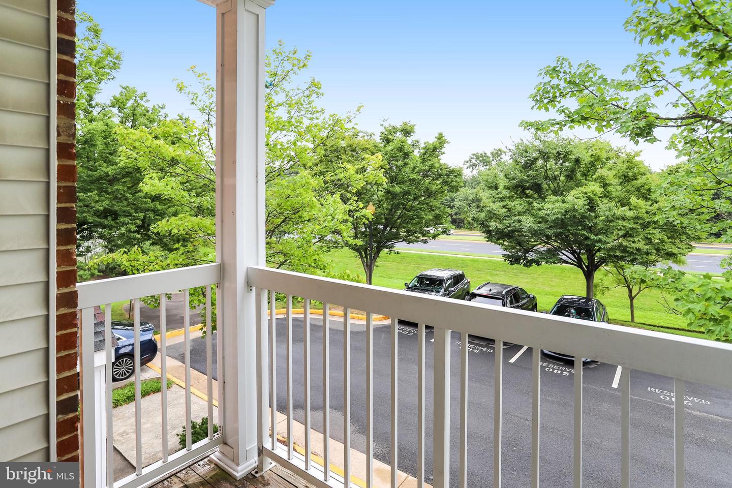 2433 Coopers Branch Ct Property Photo 31