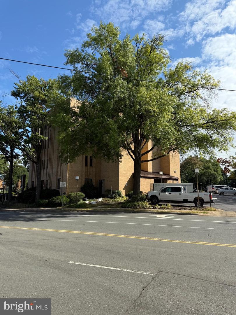 1307 Dolley Madison Blvd #3-b Property Photo 6