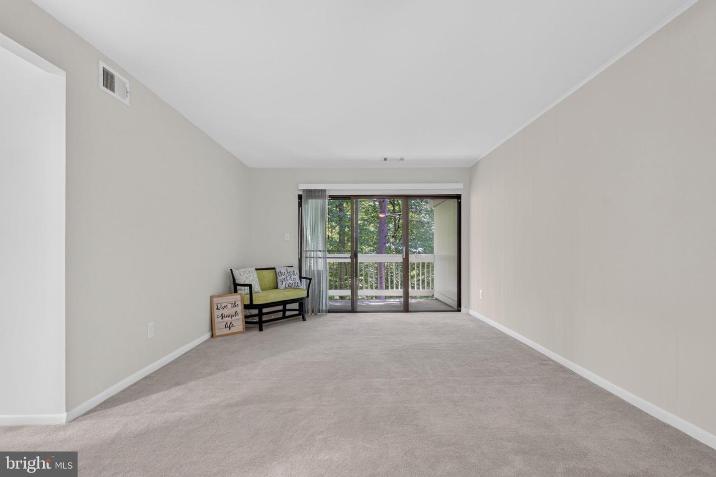 5757 Rexford Ct #m Property Photo 3