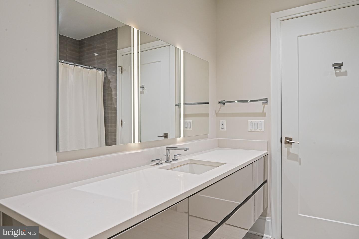 7887 Jones Branch Dr #503 Property Photo 20