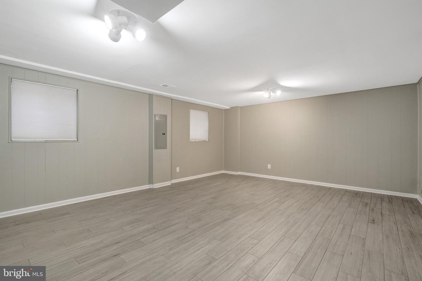 8315 Forrester Blvd Property Photo 27