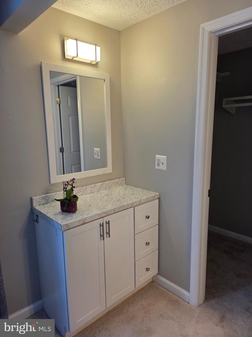 12920 Framingham Ct Property Photo 11