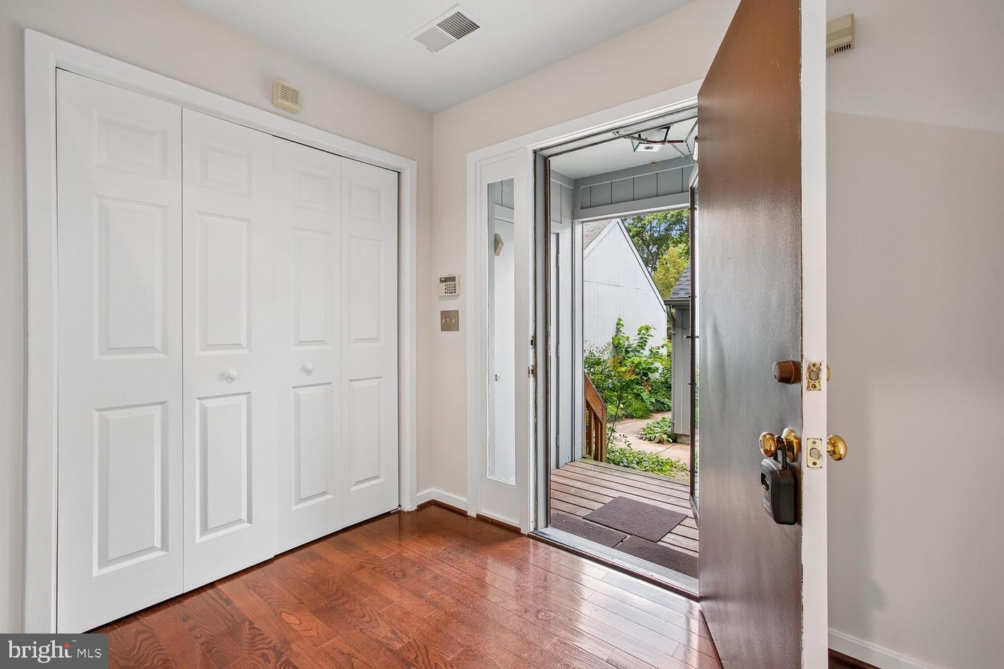 VAFX2336768 Property Photo 4