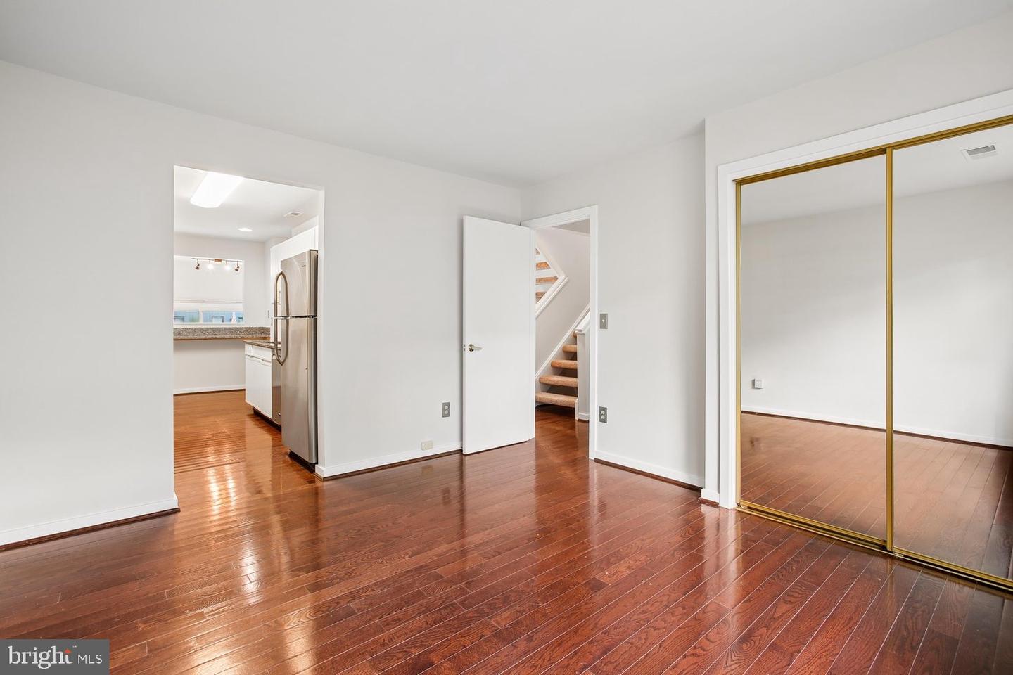 VAFX2336768 Property Photo 6
