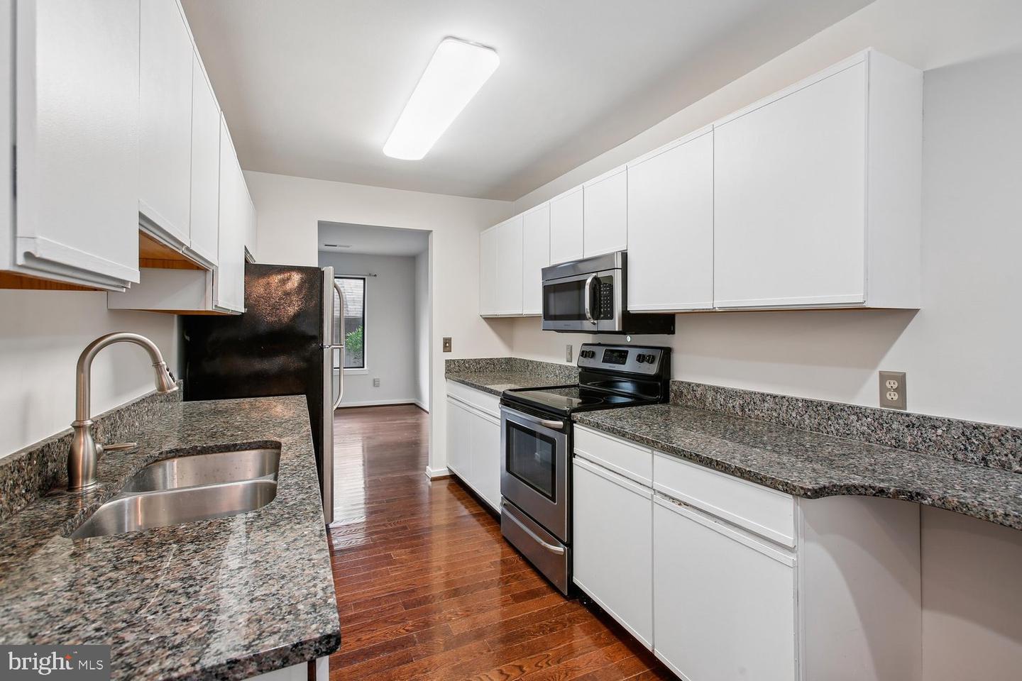VAFX2336768 Property Photo 12