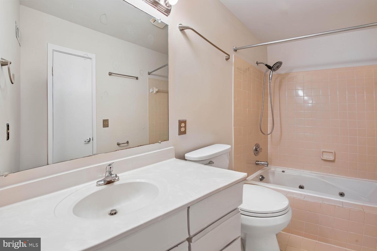 VAFX2336768 Property Photo 30
