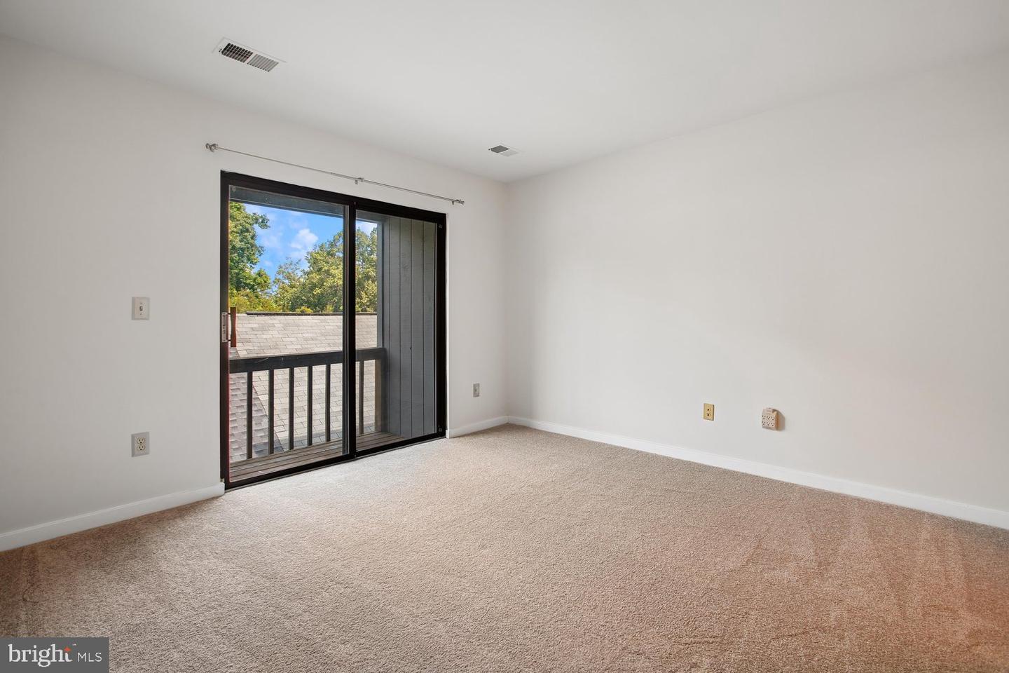 VAFX2336768 Property Photo 32