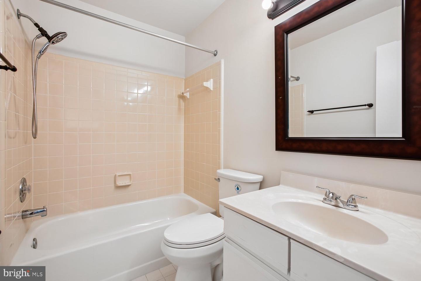 VAFX2336768 Property Photo 37