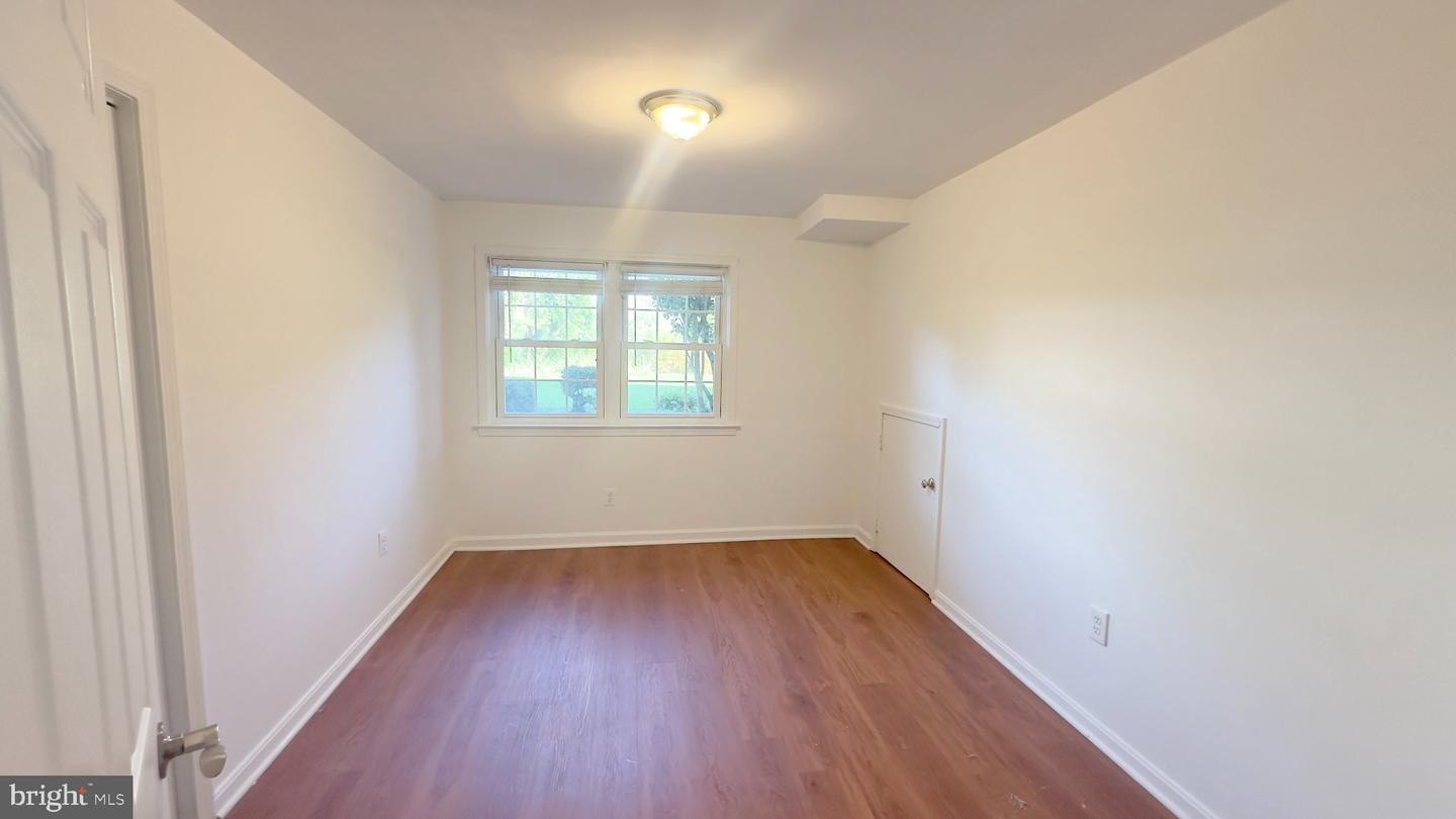 1636 Great Falls St Property Photo 10