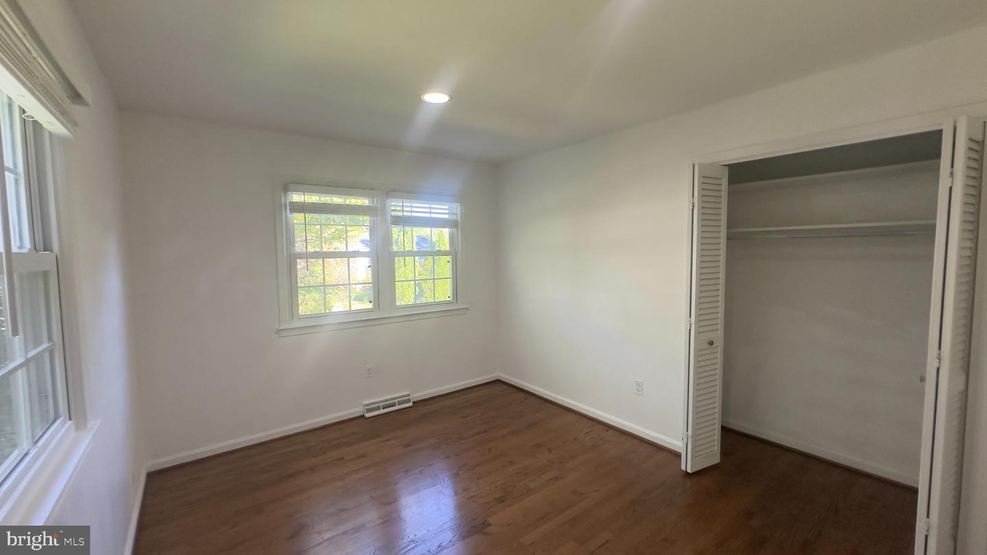 1636 Great Falls St Property Photo 15