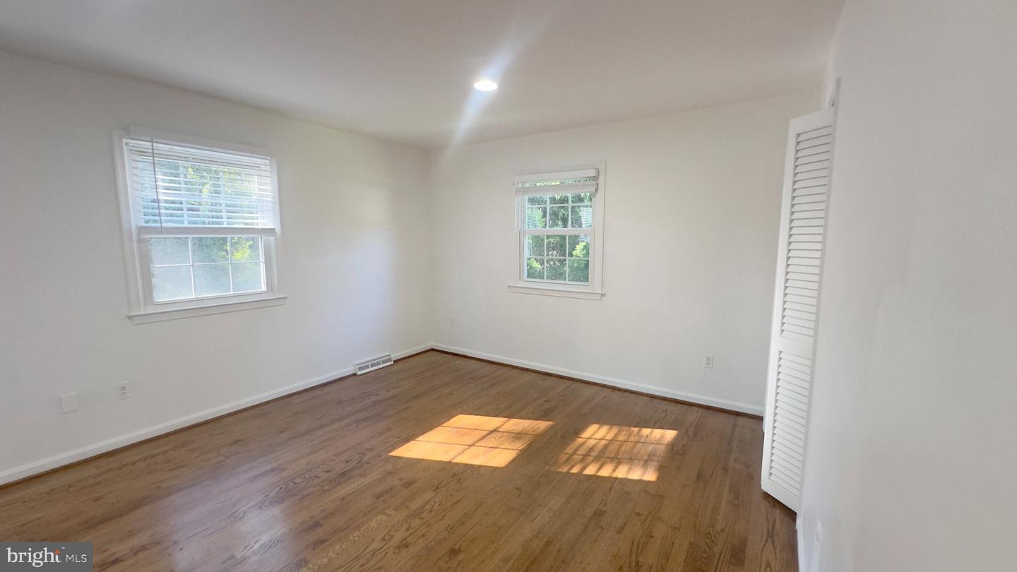 1636 Great Falls St Property Photo 17