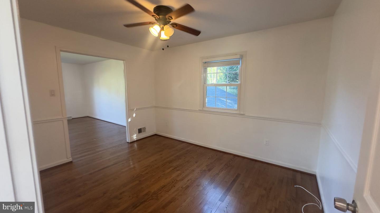 1636 Great Falls St Property Photo 19