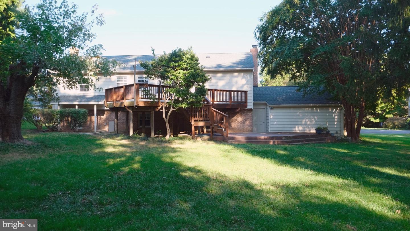 1636 Great Falls St Property Photo 23