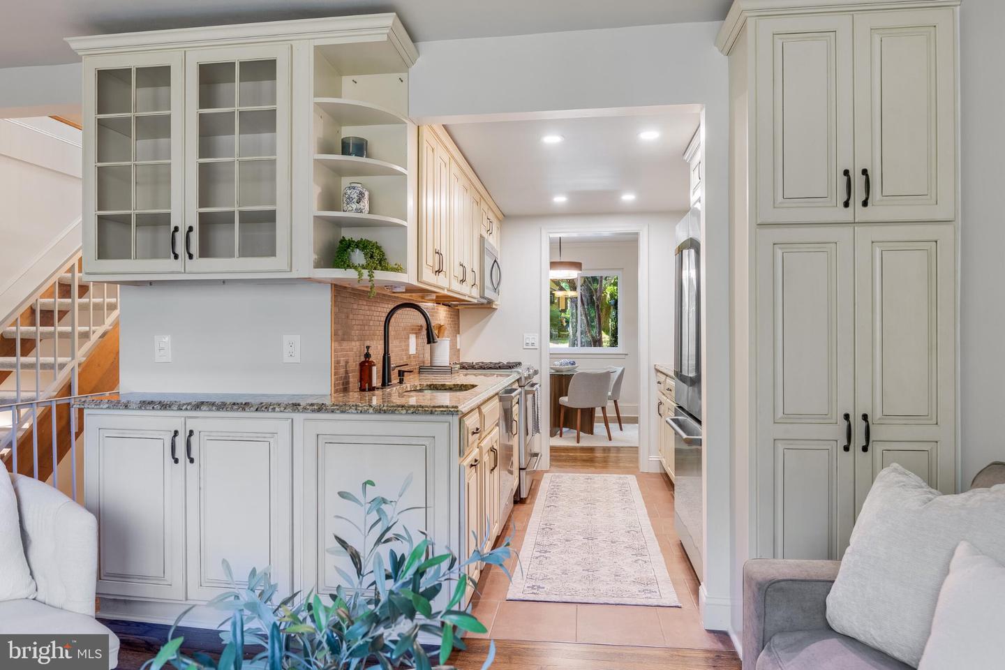 1518 Farsta Ct Property Photo 16