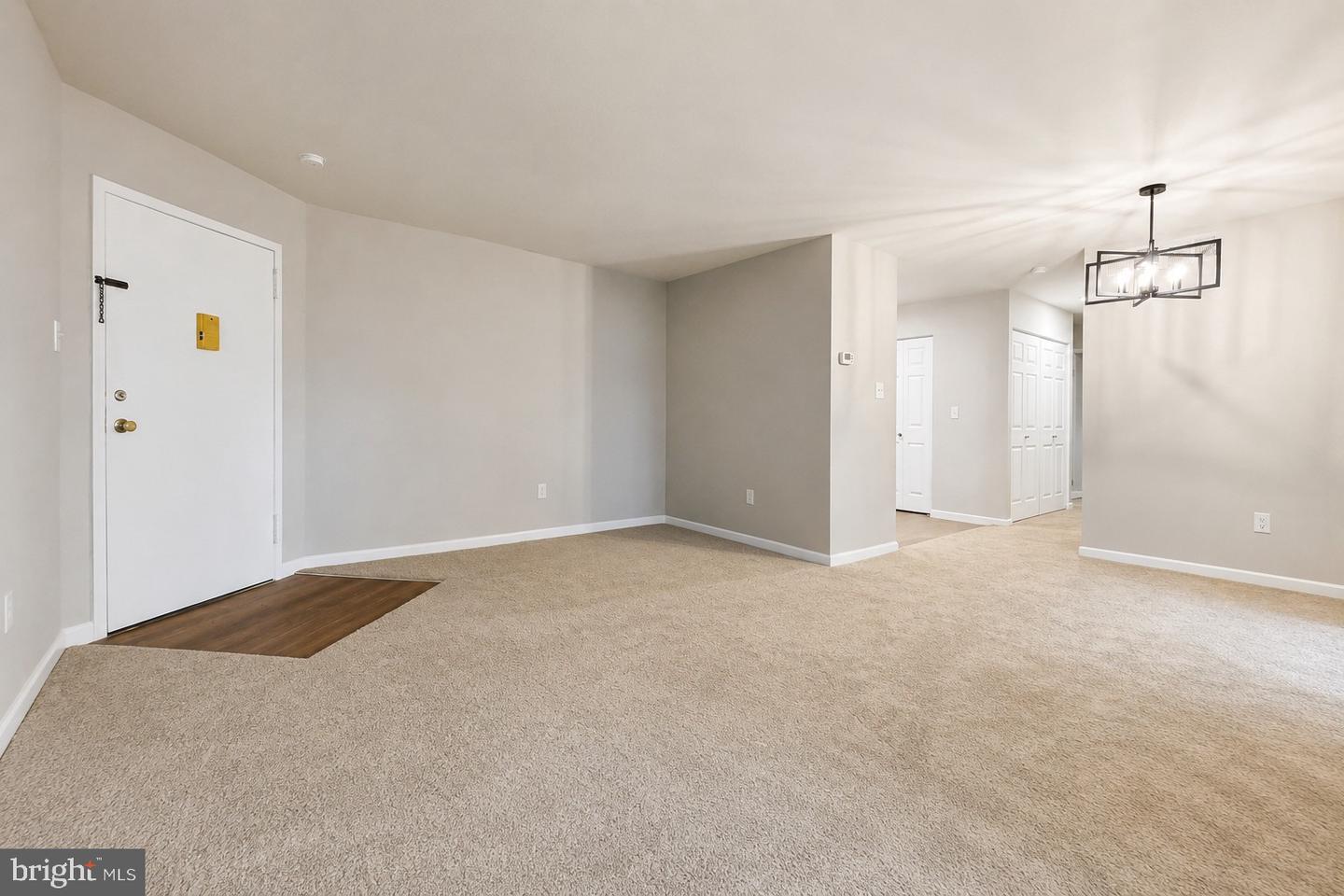7451 Little River Tpke #202 Property Photo 3