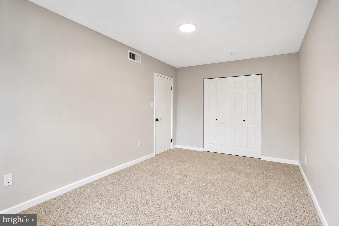 7451 Little River Tpke #202 Property Photo 11