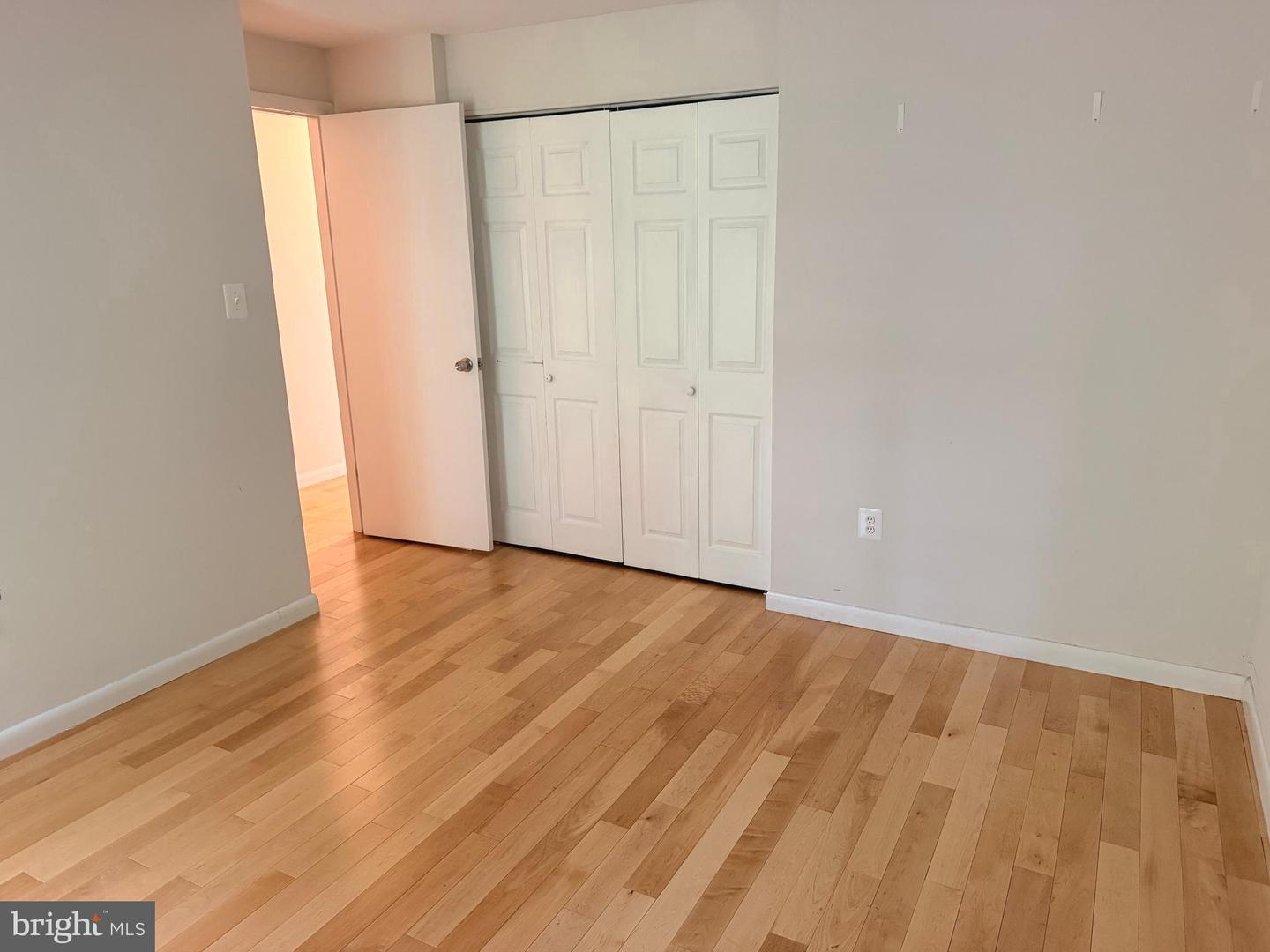 6062 Hollow Hill Ln Property Photo 14