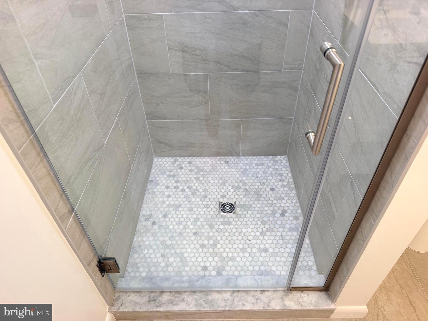 6062 Hollow Hill Ln Property Photo 23
