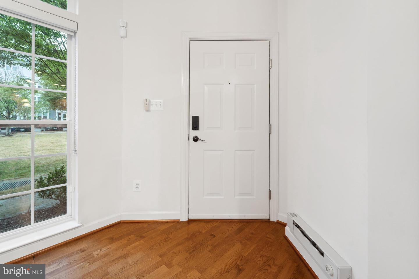 5722 Callcott Way #a Property Photo 7