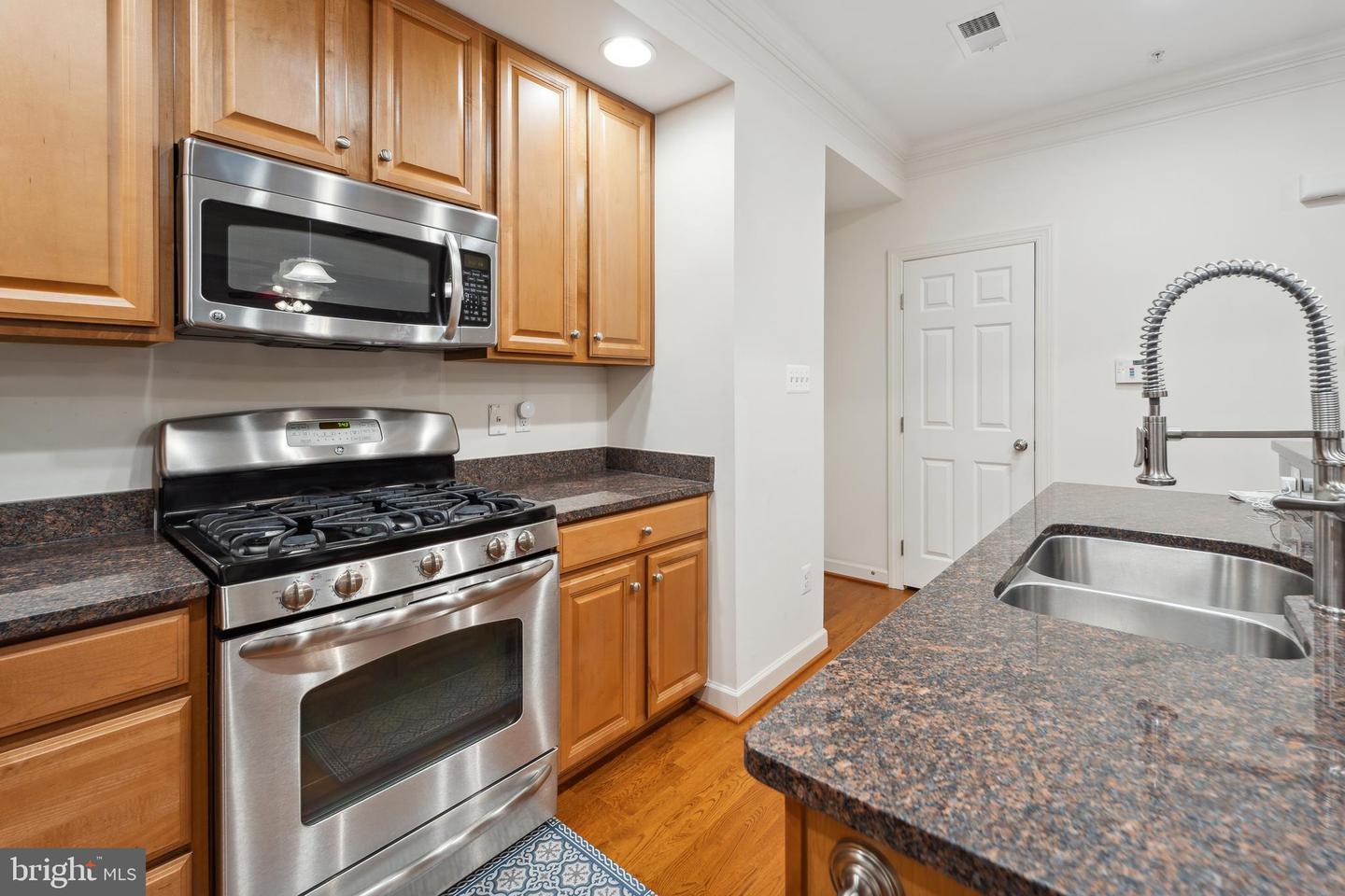 5722 Callcott Way #a Property Photo 12