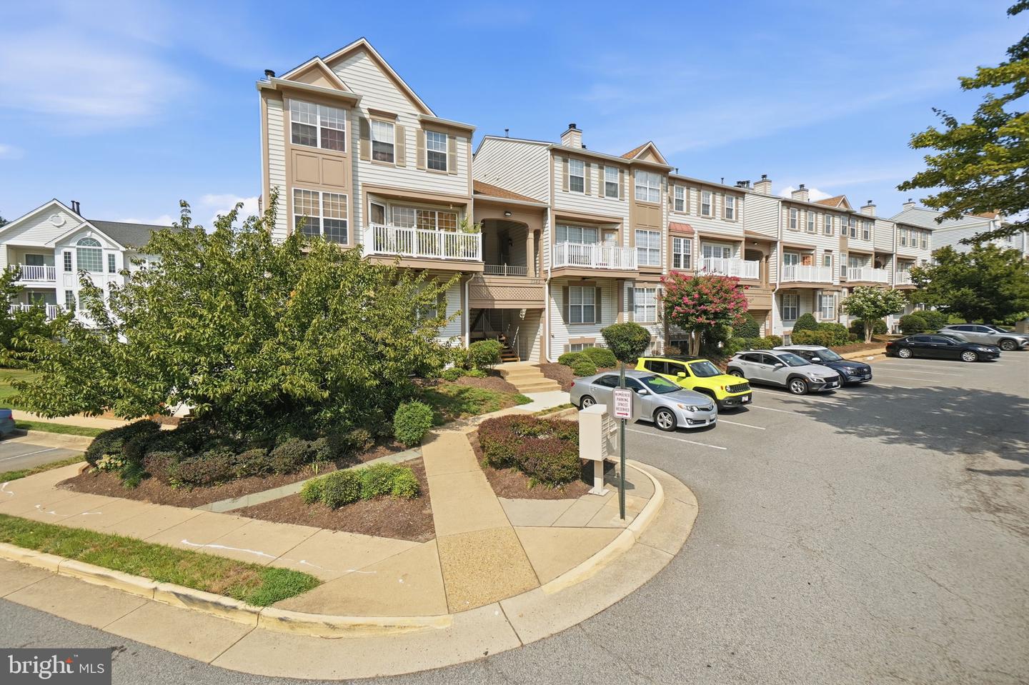 8248 Catbird Cir #101 Property Photo 1