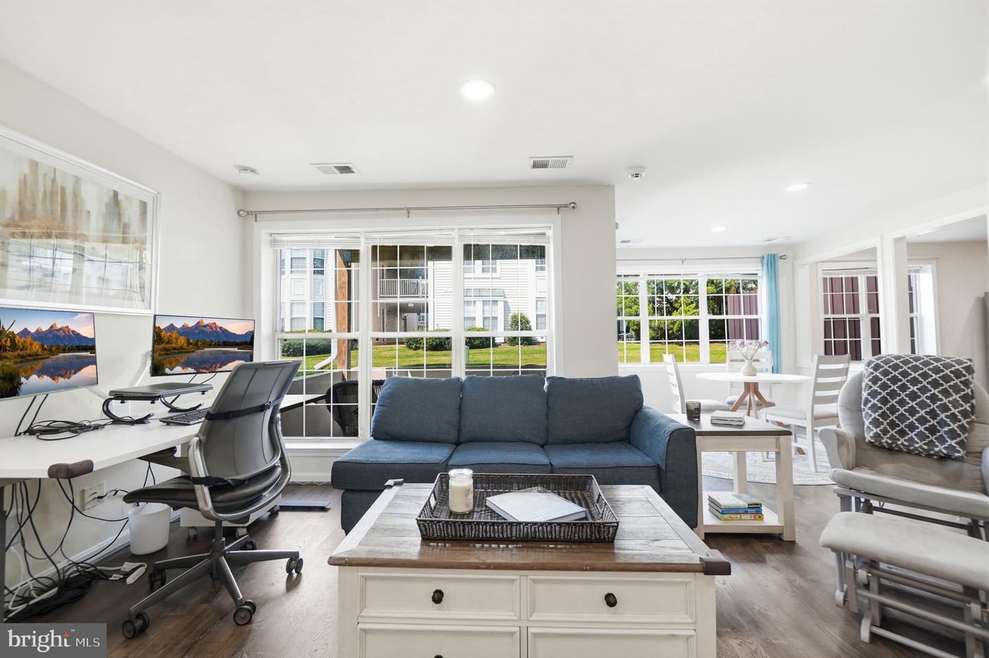 8248 Catbird Cir #101 Property Photo 6