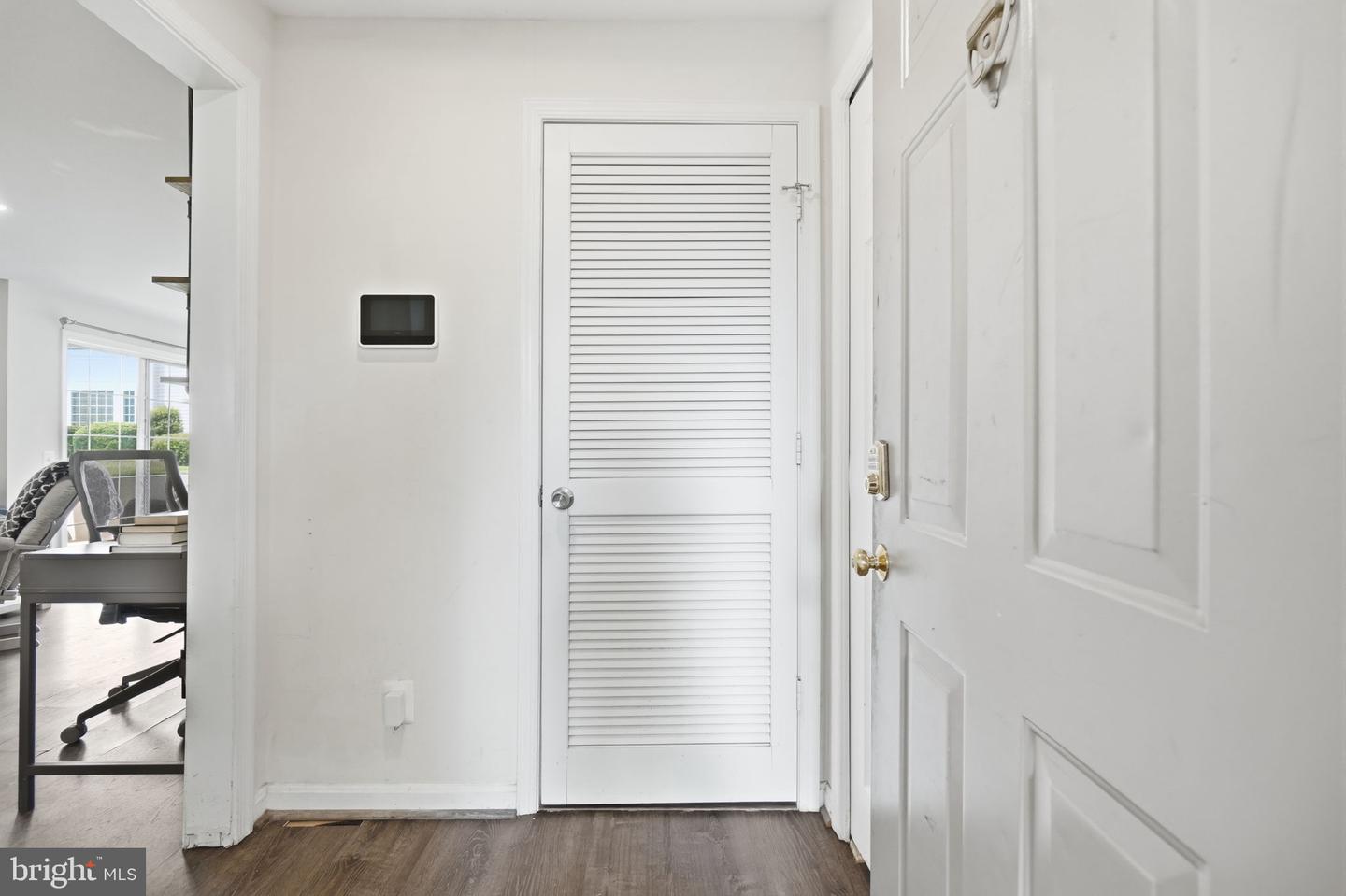 8248 Catbird Cir #101 Property Photo 10